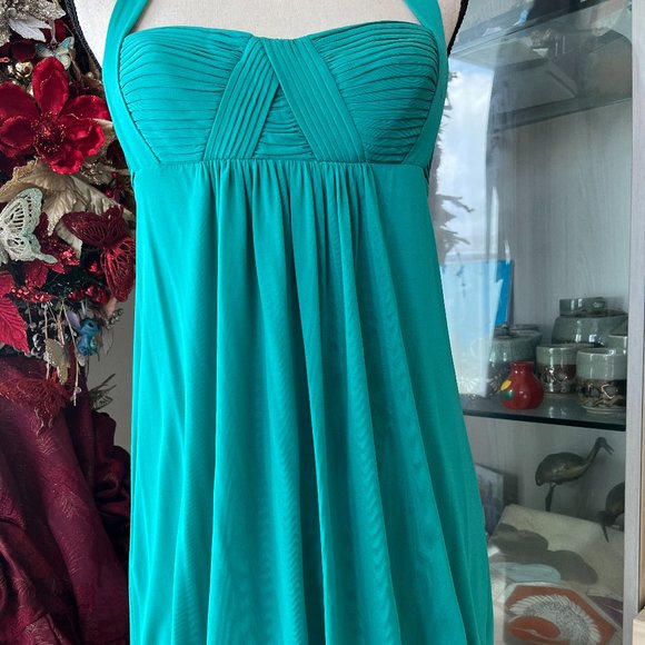 BCBG Halter Blouse in Seafoam Green - Picture 4 of 9
